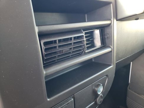 Used 2024 Chevrolet Express 2500 w/ Driver Convenience Package image 28