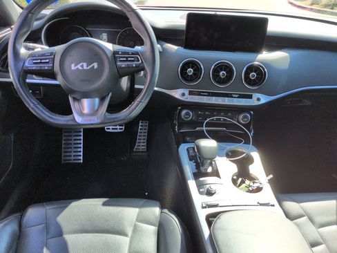 Certified 2022 Kia Stinger GT2 RWD image 9