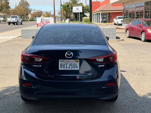 Used 2018 MAZDA MAZDA3 Sport FWD image 7