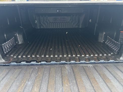 Used 2021 GMC Sierra 1500 Elevation w/ X31 Off-Road Package image 18