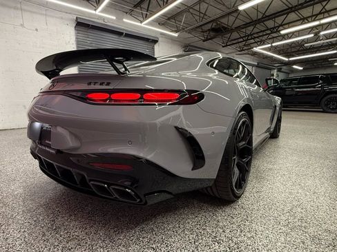 Used 2025 Mercedes-Benz AMG GT 63 image 21