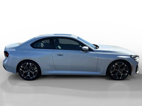 Used 2025 BMW 230i Coupe w/ Convenience Package RWD image 6