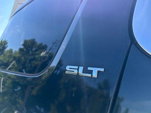 Used 2019 GMC Acadia SLT AWD/4WD image 13
