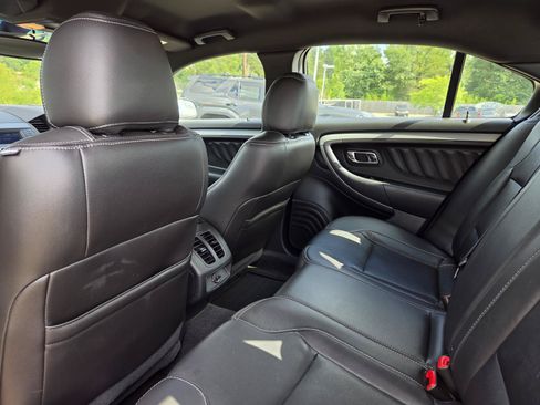 Used 2016 Ford Taurus SEL FWD image 30