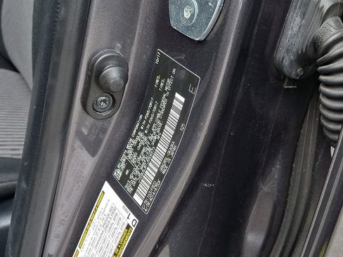 Certified 2018 Toyota 4Runner SR5 AWD/4WD image 31