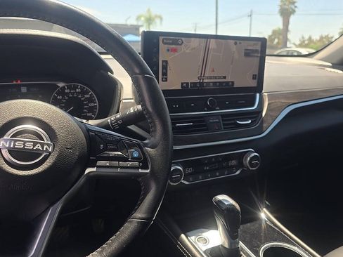 Used 2024 Nissan Altima 2.5 SL AWD/4WD image 14