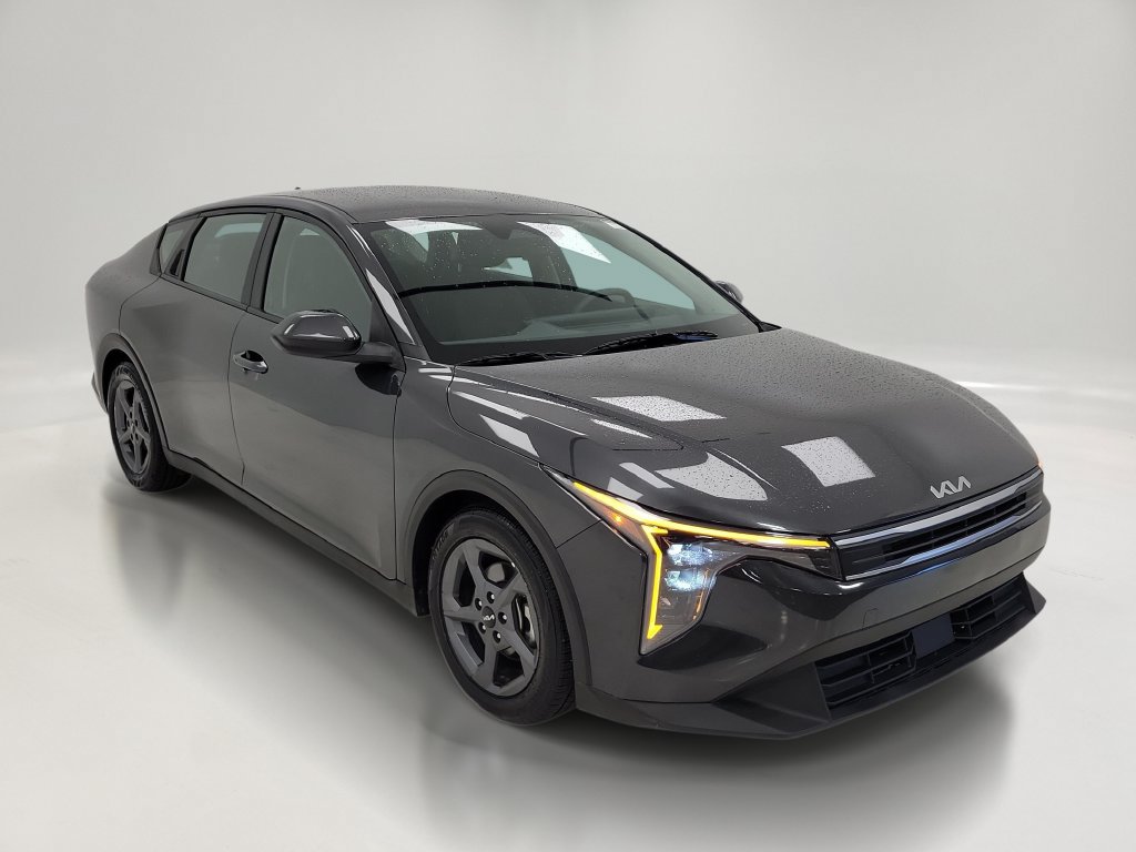 Used 2025 Kia K4 FWD image 3
