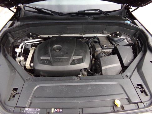 Used 2016 Volvo XC90 T6 Momentum w/ Momentum Plus Package image 51