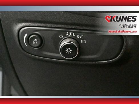 Used 2023 Chevrolet Equinox LT image 32