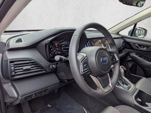 Used 2025 Subaru Outback Premium w/ Popular Package #1A AWD/4WD image 10