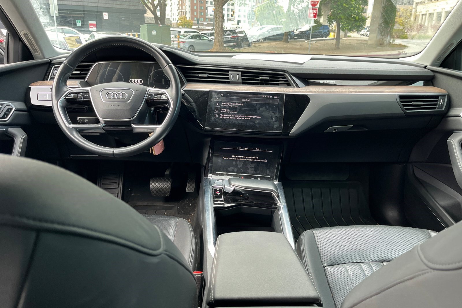 Used 2019 Audi e-tron Premium Plus AWD/4WD image 7