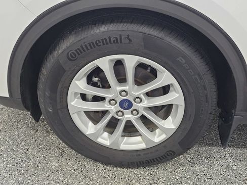 Used 2020 Ford Escape SE FWD image 10