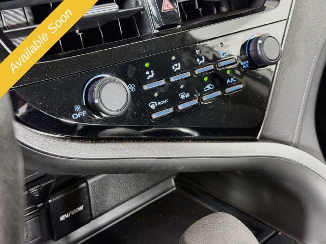 Used 2022 Toyota Camry LE FWD image 15