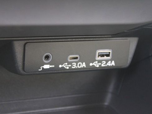 Used 2024 Subaru Crosstrek 2.0i Premium w/ Crosstrek Mirror Package image 20