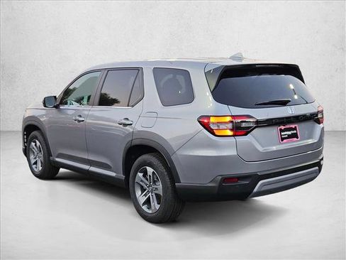 New 2025 Honda Pilot EX-L image 8
