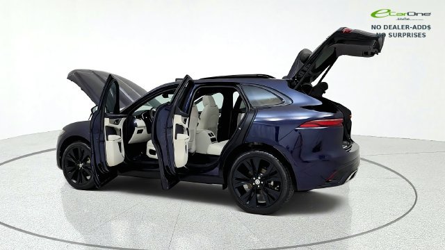 Used 2025 Jaguar F-PACE R-Dynamic S AWD/4WD image 16