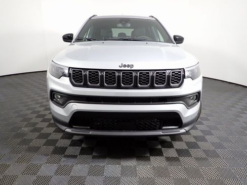 New 2026 Jeep Compass Latitude image 5