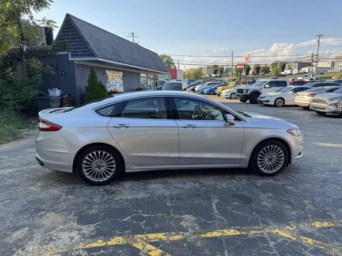 Used 2016 Ford Fusion Titanium FWD image 4