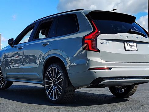 New 2026 Volvo XC90 B6 Ultra image 4