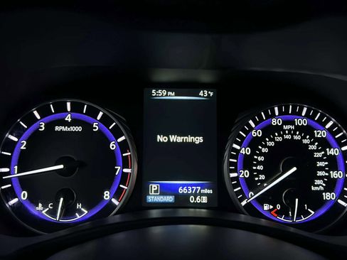 Used 2017 INFINITI Q60 2.0t w/ Moonroof Package image 15