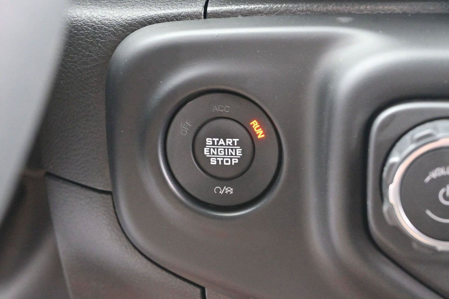 Used 2023 Jeep Wrangler Unlimited Sport AWD/4WD image 23