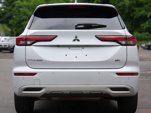 Used 2024 Mitsubishi Outlander SEL FWD image 5
