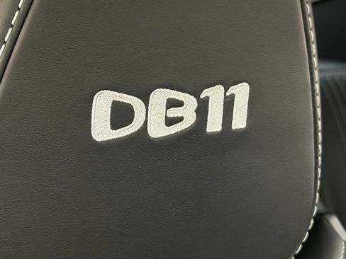 Used 2021 Aston Martin DB11 Coupe image 5