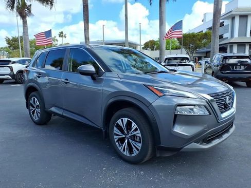 Used 2023 Nissan Rogue SV FWD image 16