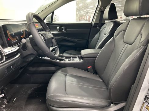 New 2026 Kia Sorento S image 9