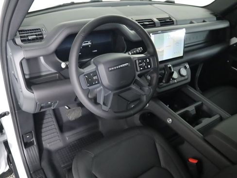 New 2025 Land Rover Defender 110 S AWD/4WD image 10