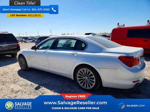 Used 2011 BMW 750Li w/ Luxury Seating Pkg image 3