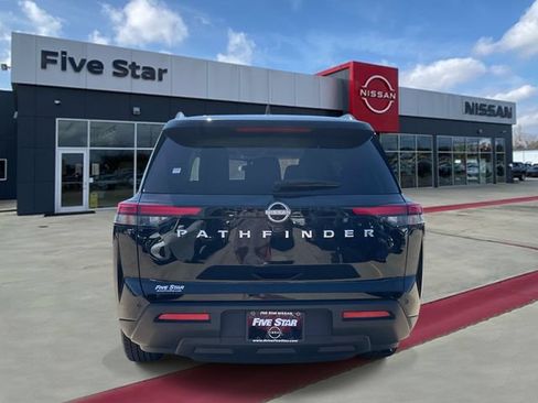 Used 2025 Nissan Pathfinder SV FWD image 6