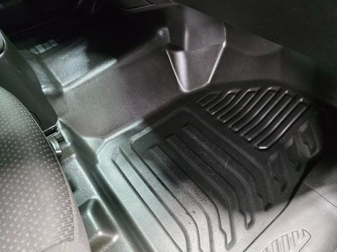 Used 2024 GMC Sierra 3500 Pro w/ Convenience Package image 14