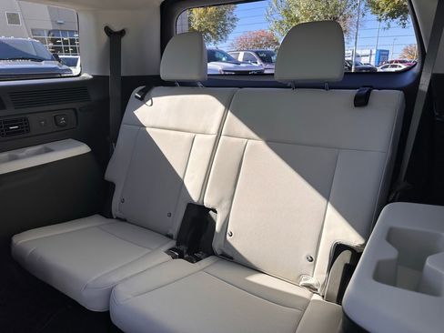 Certified 2025 Hyundai Santa Fe Calligraphy image 23