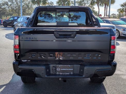 Certified 2024 Nissan Frontier SV w/ Hardbody Edition image 5