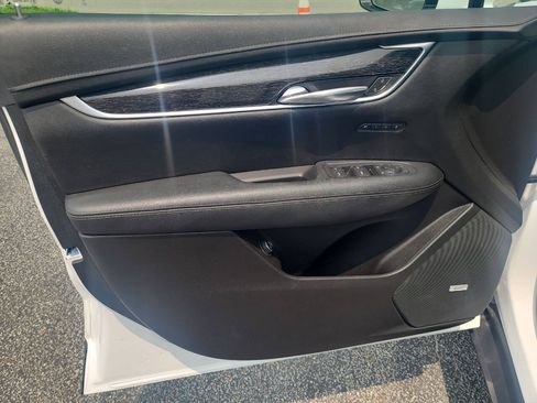Used 2021 Cadillac XT5 Premium Luxury FWD image 25