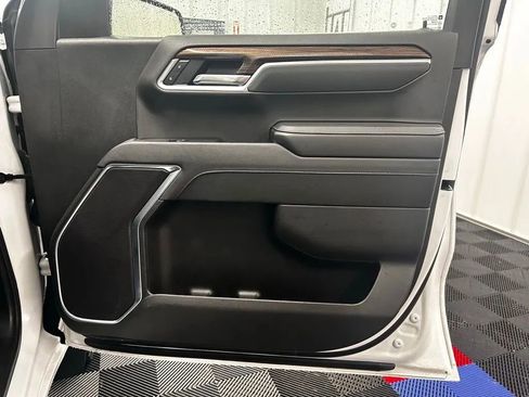 Used 2025 Chevrolet Silverado 1500 LT w/ Work Truck Package AWD/4WD image 20