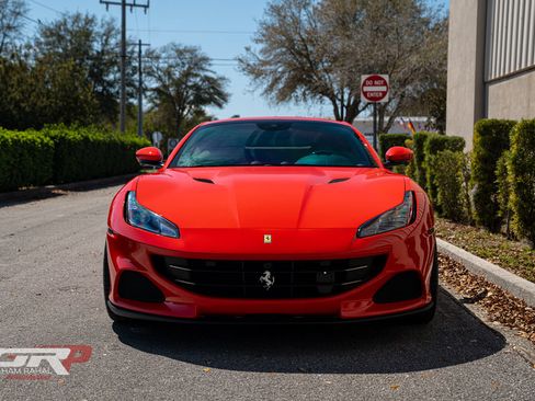 Used 2023 Ferrari Portofino M RWD image 13