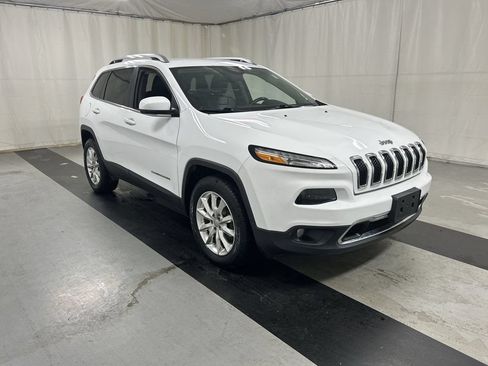Used 2017 Jeep Cherokee Limited AWD/4WD image 1