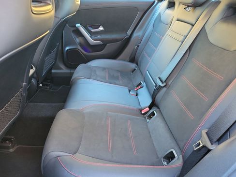 Used 2023 Mercedes-Benz CLA 250 image 19