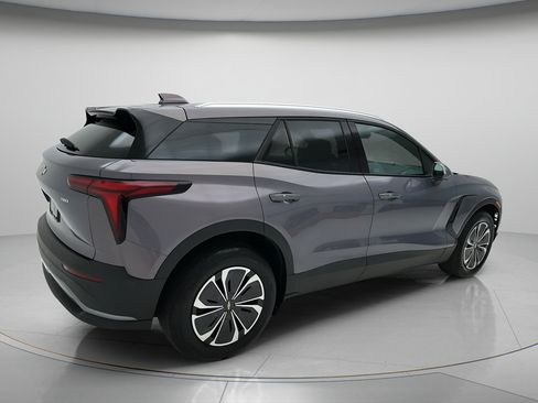 Used 2024 Chevrolet Blazer EV LT AWD/4WD image 5