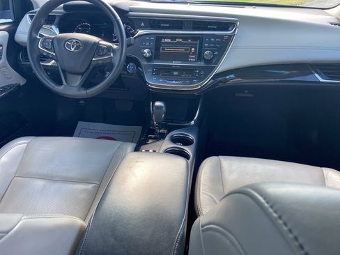 Used 2014 Toyota Avalon Limited image 8