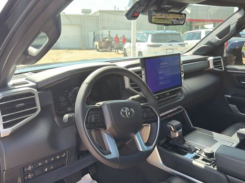 Used 2025 Toyota Tundra Platinum AWD/4WD image 23