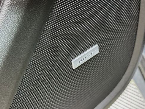 Used 2023 Chevrolet Traverse Premier image 22