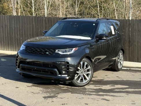 Certified 2025 Land Rover Discovery Dynamic SE image 1