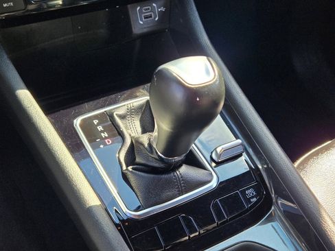 Used 2025 Jeep Compass Latitude image 27