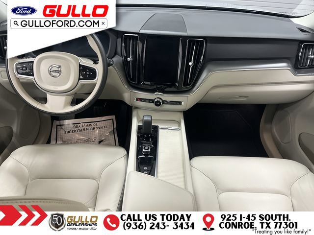 Used 2025 Volvo XC60 B5 Core AWD/4WD image 11