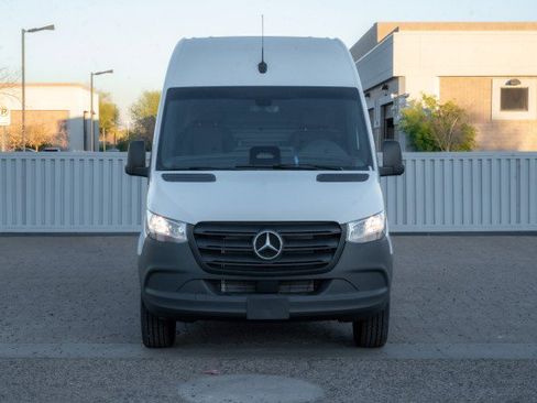 Used 2025 Mercedes-Benz Sprinter 2500 image 2