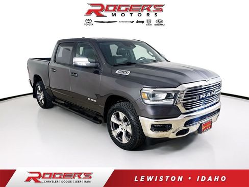 Used 2023 RAM 1500 Laramie AWD/4WD image 1