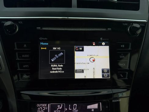 Used 2015 Toyota Prius V Three FWD image 37